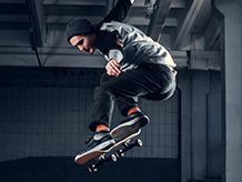 Skateboardy a longboardy