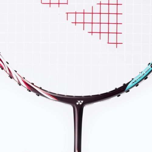 YONEX Astrox 100 GAME Kurenai bedmintonová raketa červená