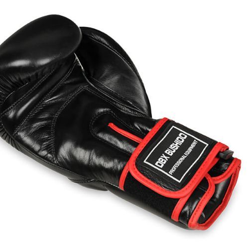 Boxerské rukavice DBX BUSHIDO so systémom Wrist Protect black Bb2