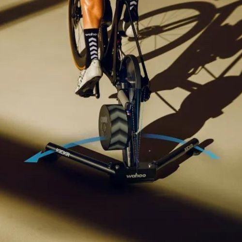 Cyklistický trenažér Wahoo Kickr Smart Power Trainer (V5) čierny WFBKTR120