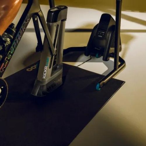 Cyklistický trenažér Wahoo Kickr Smart Power Trainer (V5) čierny WFBKTR120