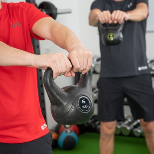 Kettlebell 4 kg Pure2Improve čierny P2I202080