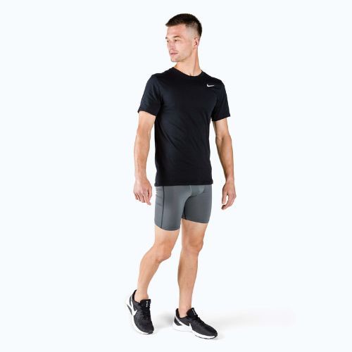 Pánske tréningové tričko Nike Dri-FIT čierne AR6029-010