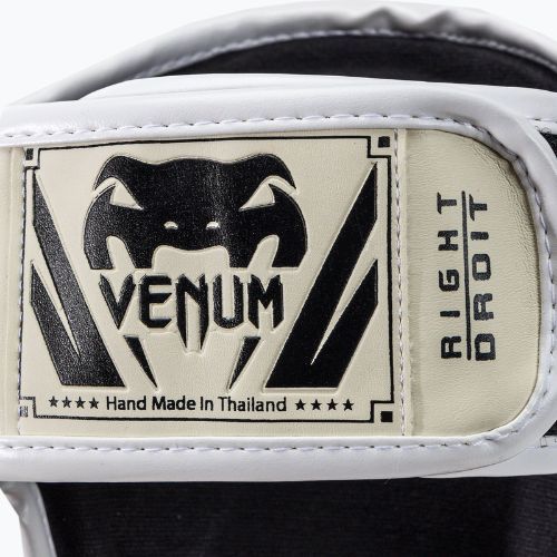 Venum Elite Standup Shinguards chrániče holennej kosti čiernobiele VENUM-1394