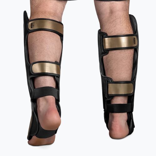 Hayabusa T3 Striking Shin Guards black/gold T3SSG chrániče holennej kosti