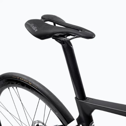 Cestný bicykel Cipollini BOND2 DB 22-RED čierno-biely M12MC122BOND2_DB N3ZO