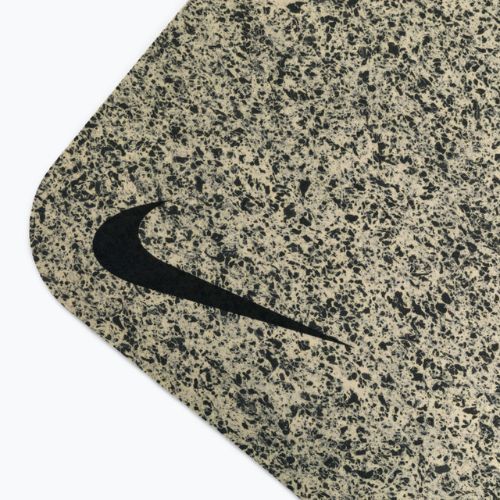 Podložka na jogu Nike Flow 4 mm sivá N1002410-119