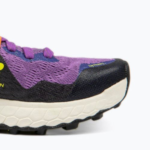 Dámska bežecká obuv New Balance Mthierv7 fialová NBWTHIERM7.B.65