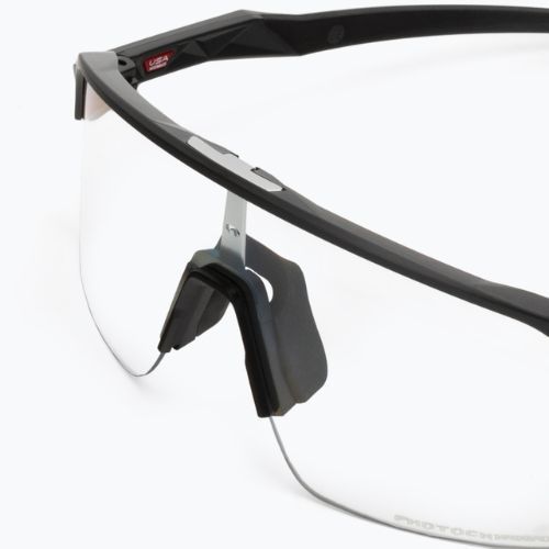 Cyklistické okuliare Oakley Sutro Lite matný karbón/čierne fotochromatické okuliare OO9463