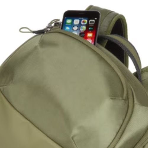 Thule Chasm 26 l green 3204294 mestský batoh