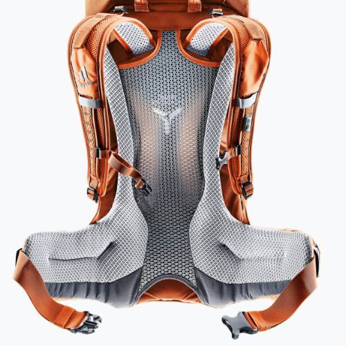 Turistický batoh Deuter Futura 26 l orange 34006219907