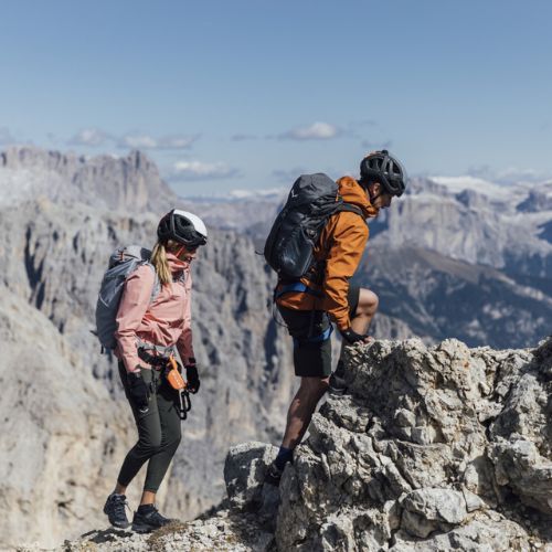 Salewa Alp Mate 26 l trekingový batoh čierny 00-0000001272