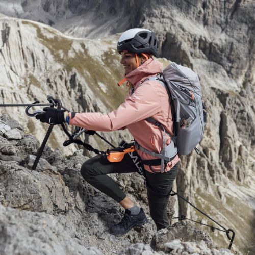 Dámsky trekingový batoh Salewa Alp Mate 24 l sivá 00-0000001426