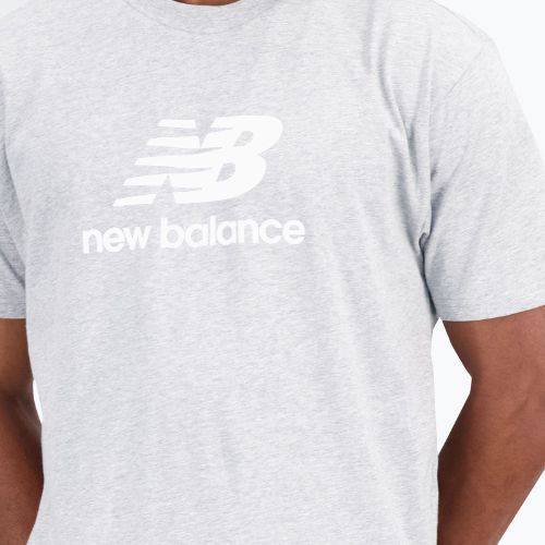 New Balance Essentials Stacked Logo Co šedé pánske tréningové tričko NBMT31541AG