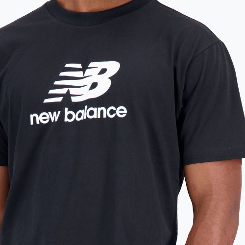 New Balance Essentials Stacked Logo Co pánske tréningové tričko čierne NBMT31541BK