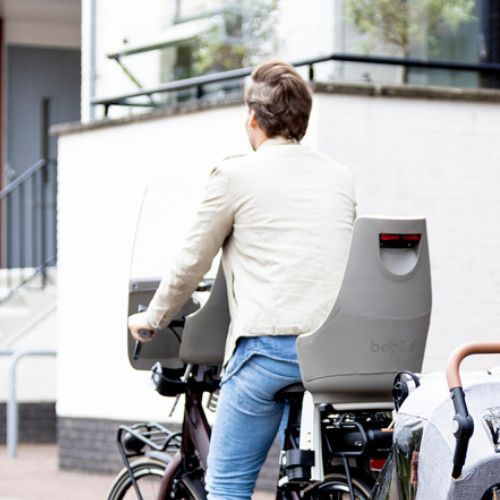 Sedadlo na bicykel Bobike Exclusive Maxi Plus so zadným nosičom béžová 8011200024