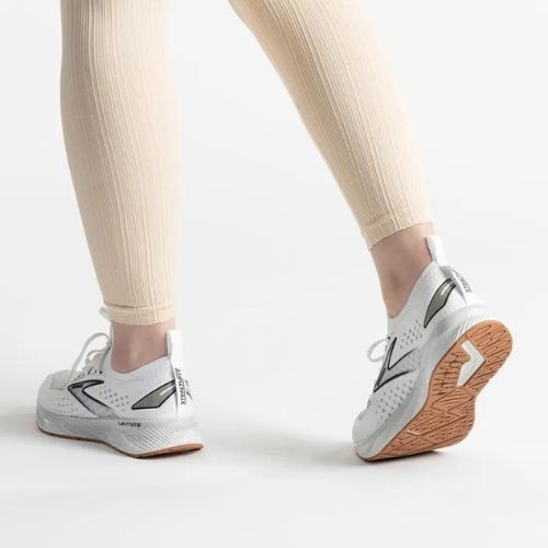 Brooks Levitate StealthFit 6 dámska bežecká obuv sivá 1203851B170