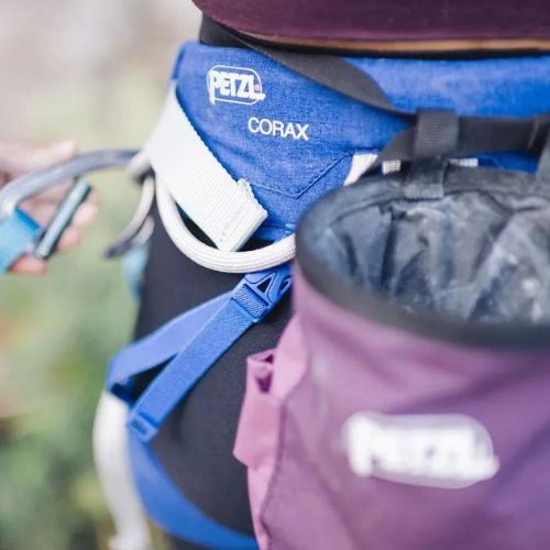 Lezecký postroj Petzl Corax tmavomodrý C051BA00
