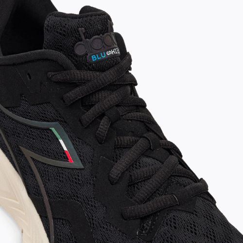 Pánska bežecká obuv Diadora Mythos Blushield Volo Hip 3 black DD-101.179089-C2609