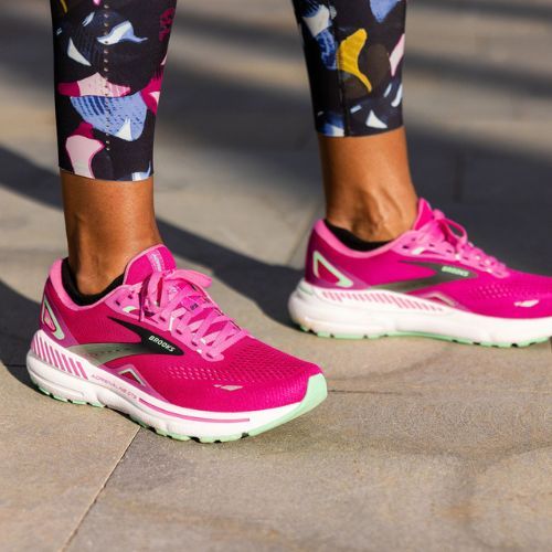 Dámska bežecká obuv Brooks Adrenaline GTS 23 pink/festival fuchsia/black