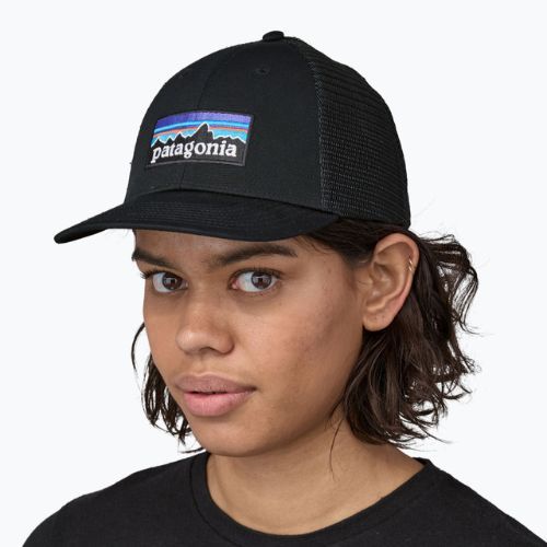Patagonia P-6 Logo LoPro Trucker cap black