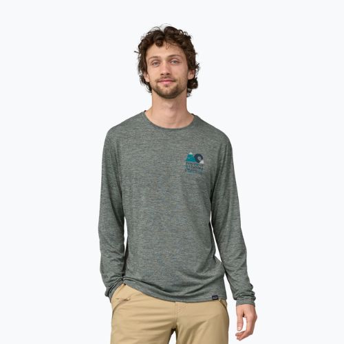 Pánske tričko Patagonia Cap Cool Daily Graphic-Waters trekking longsleeve chasing peaks/sleet green x-dye