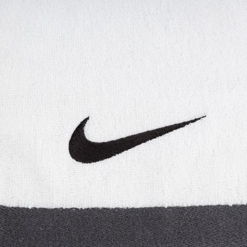 Uterák Nike Fundamental white/black