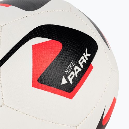 Futbalová lopta Nike Park football white/bright crimson/black veľkosť 5