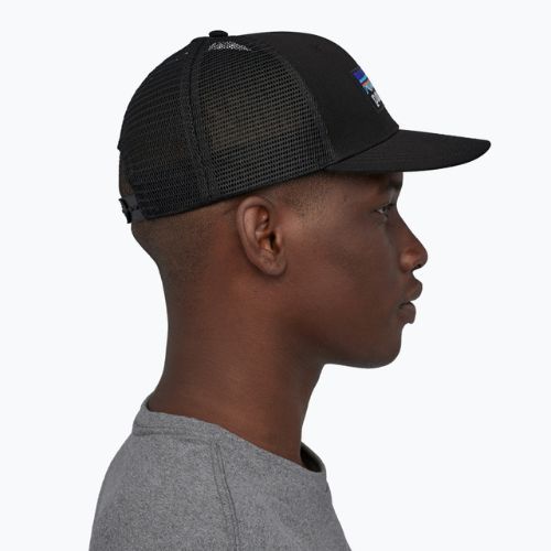 Patagonia P-6 Logo Trucker cap black