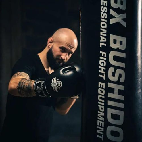 Boxerské rukavice DBX BUSHIDO ARB-407 čierna/biela