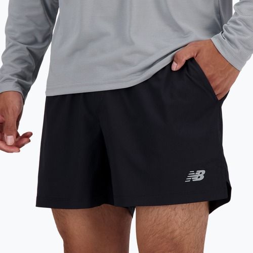 Pánske šortky New Balance AC Seamless 5 Inch Lined black