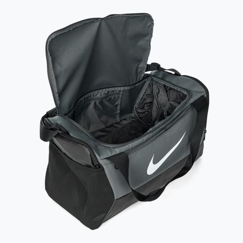 Tréningová taška Nike Brasilia 9,5 41 l sivá/biela