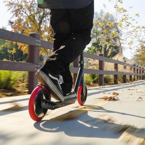 Detský skúter Razor Carbon Lux čierny