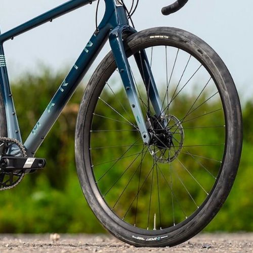 Štrkový bicykel Marin Headlands 2 Apex 700C lesklý tmavomodrý/sivý/svetlomodrý 