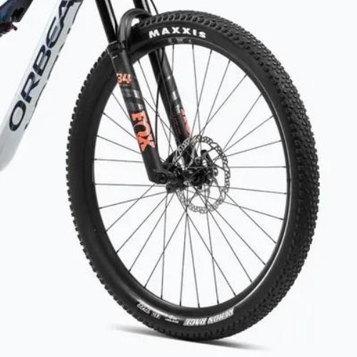 Horský bicykel Orbea Oiz M30 2024 halo silver/blue carbon view