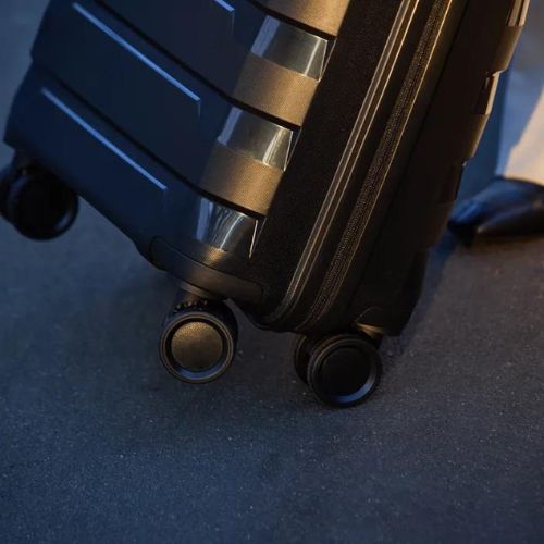 Cestovná taška na palubu KADVA Cayes 42 l čierna
