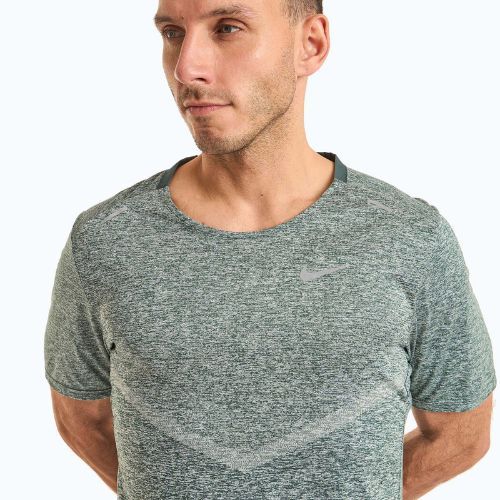 Pánske bežecké tričko Nike Dri-Fit Rise 365 vintage green/heather