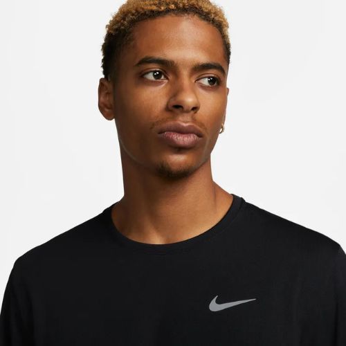 Pánske bežecké tričko s dlhým rukávom Nike Miler Dri-Fit UV black