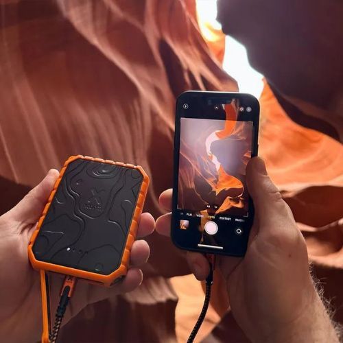 Powerbank Xtorm Rugged Pro 20000 mAh 20W čierna/oranžová