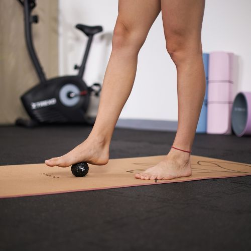 Masážna lopta XTREXO TXO-B4Z074-BK čierna