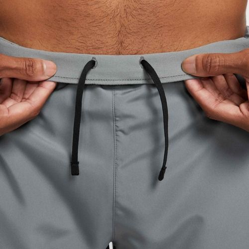 Pánske šortky Nike Dri-Fit Challenger 7" Brief-Lined smoke grey/smoke grey/black