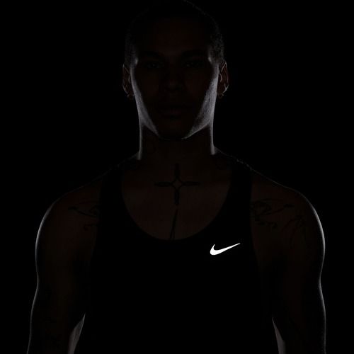 Pánske bežecké tielko Nike Fast Dri-Fit čierne