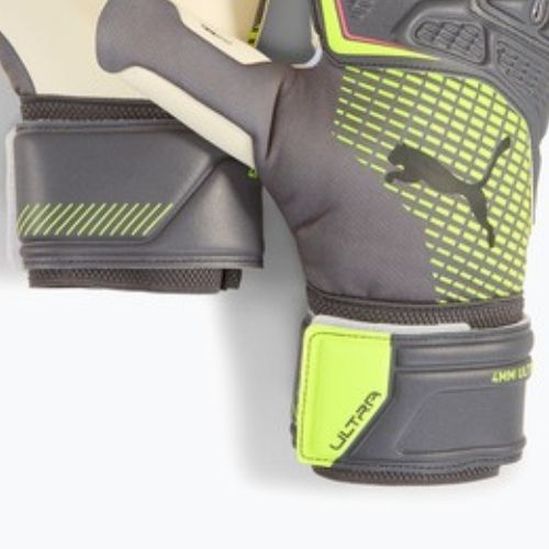 Brankárske rukavice PUMA Ultra Pro NC matná strieborná/žltá výstraha