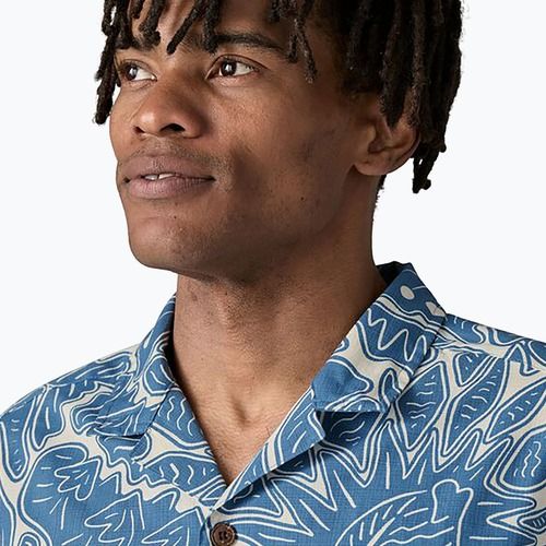 Pánske tričko Patagonia Tidal Threads Camp bees and lowers/still blue