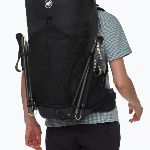 Dámsky turistický batoh Mammut Ducan Spine 28-35 l black