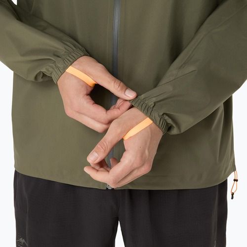 Pánska bežecká bunda ASICS Fujitrail Elite Waterproof mantle green