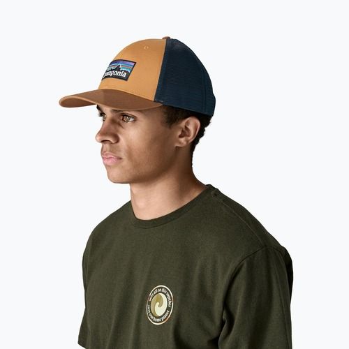 Šiltovka Patagonia P-6 Logo LoPro Trucker talon gold