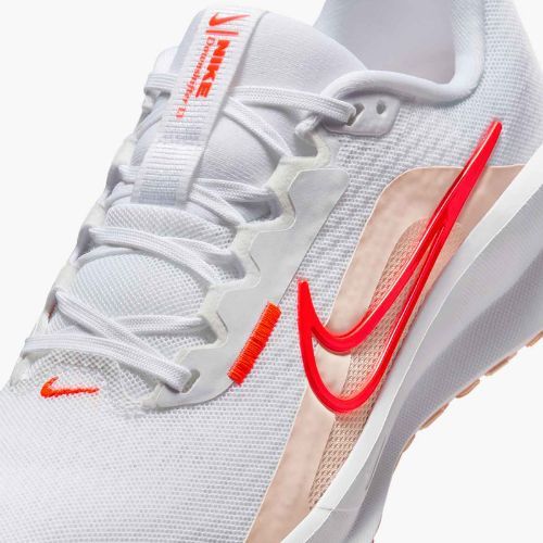 Dámske bežecké topánky Nike Downshifter 13 astronomy white / bright crimson / washed coral