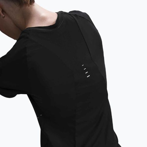Dámske bežecké tričko Nike Swift Dri-Fit black
