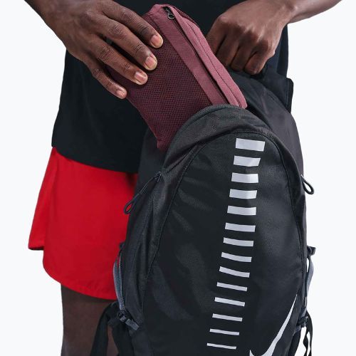 Pánska bežecká bunda Nike Impossibly Light Windrunner light crimson/light crimson/burgundy crush